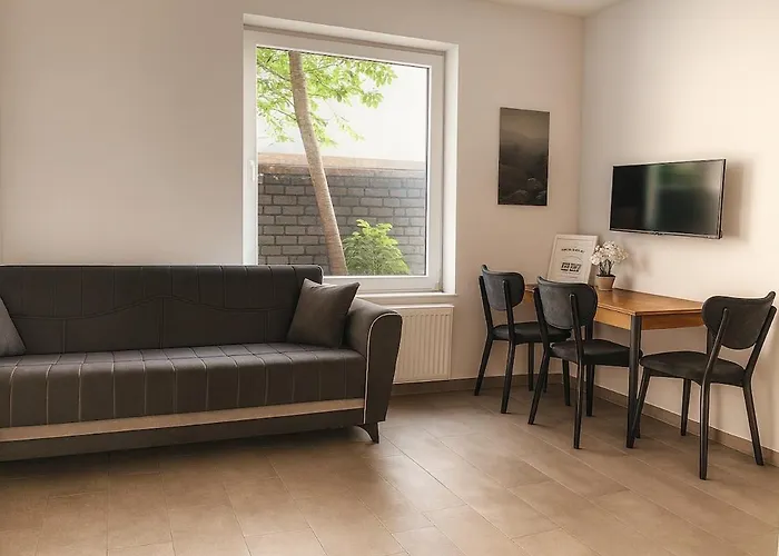 Livemore24 - 2 In 24-7 Check-in *